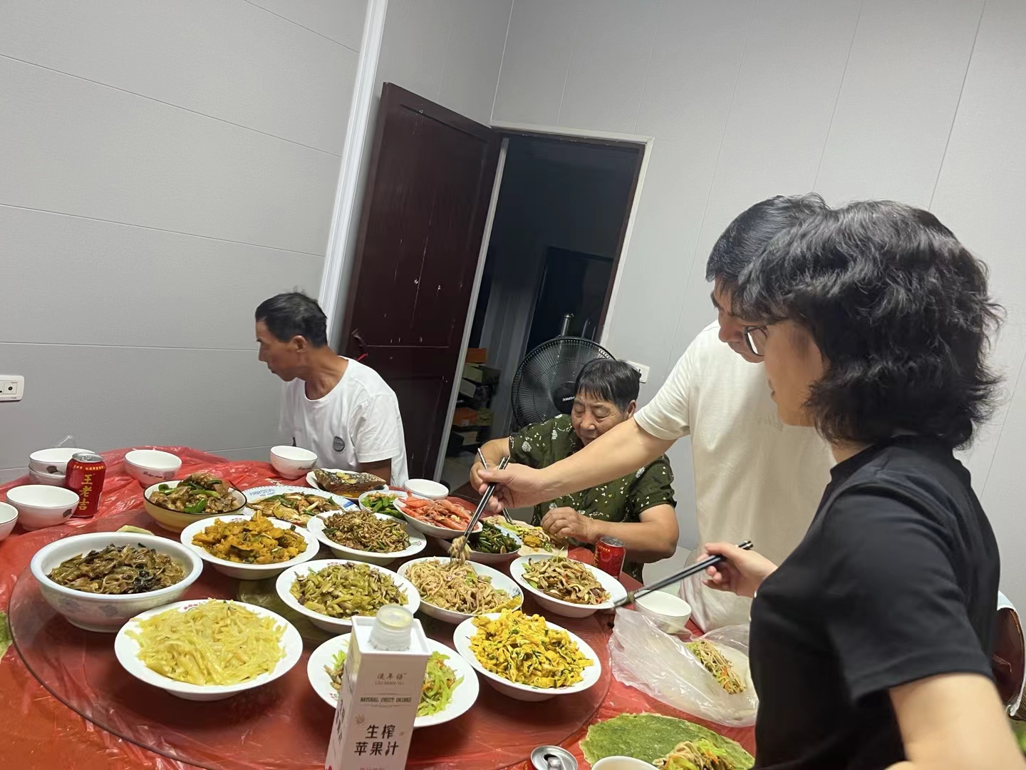 阿凝+团聚时刻